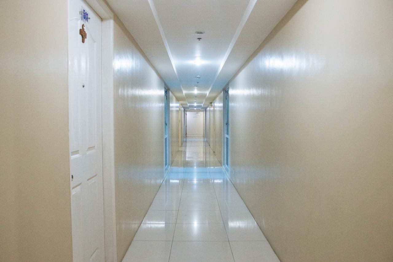 Reddoorz Plus @ Buendia Ave Makati 马卡蒂 外观 照片