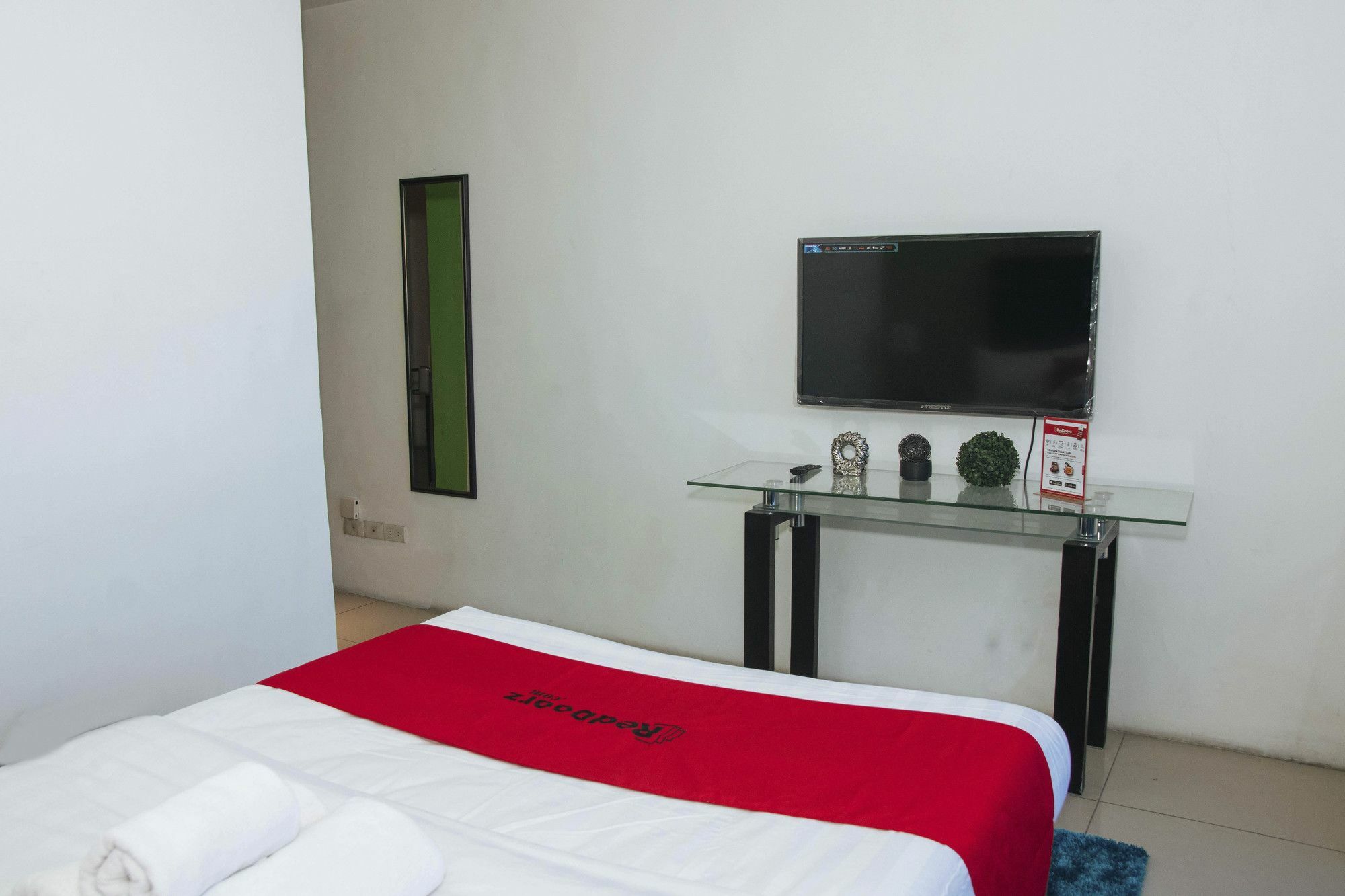 Reddoorz Plus @ Buendia Ave Makati 马卡蒂 外观 照片